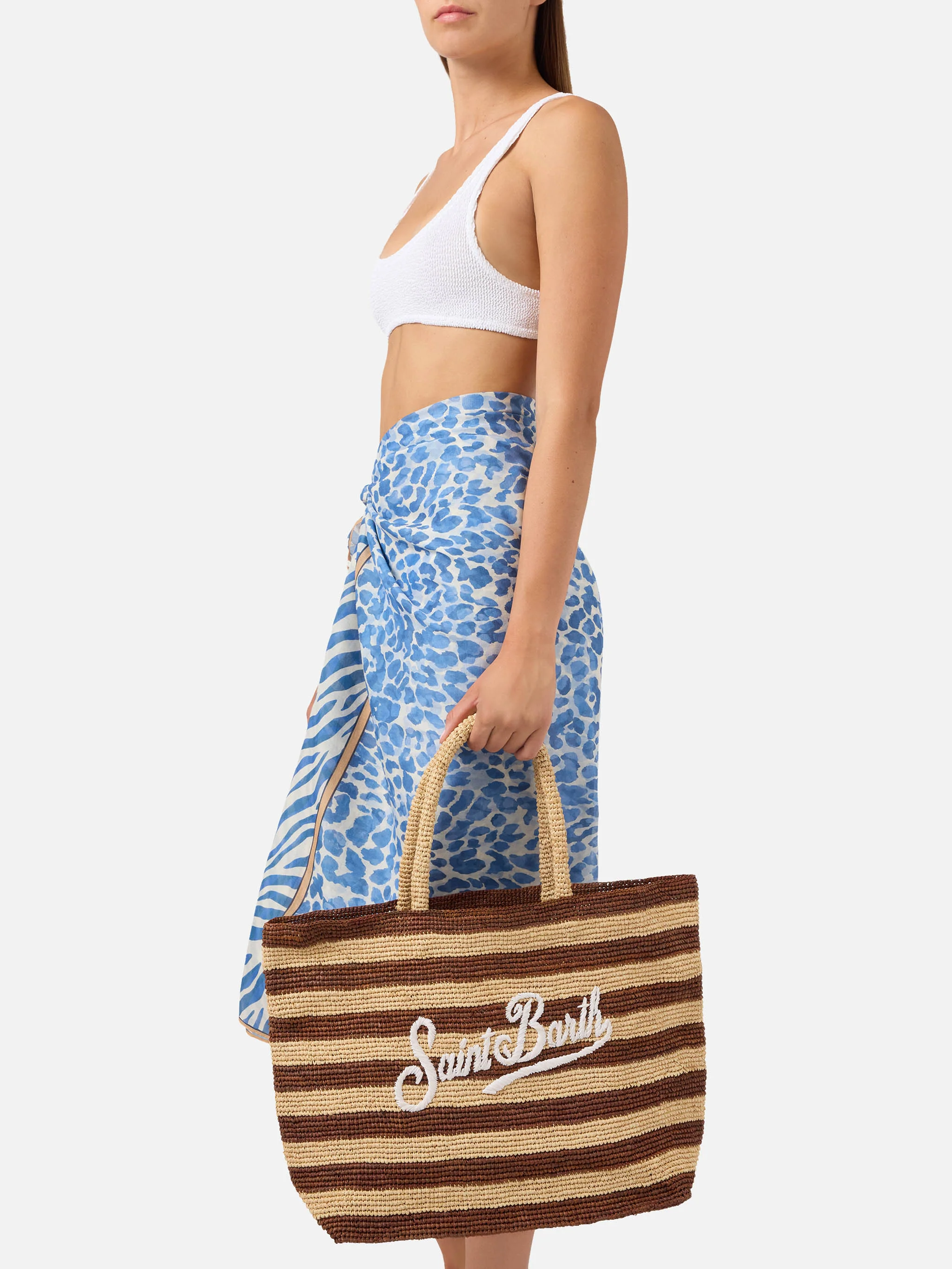 Beach raffia bag with brown stripes and embroidered logo - Image 2