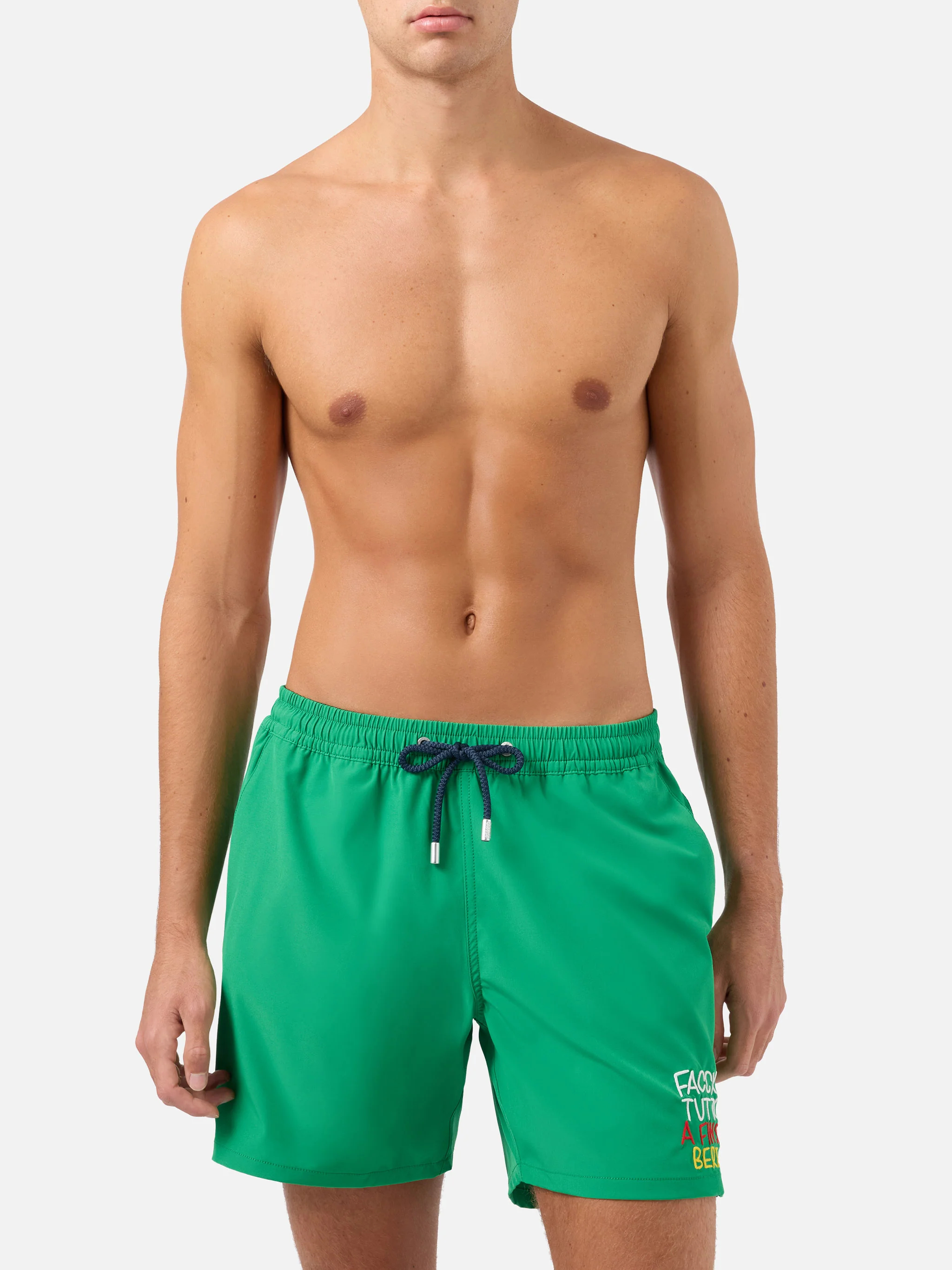 Comfort swim shorts in green with Faccio tutto a fin di bere embroidery - Image 3