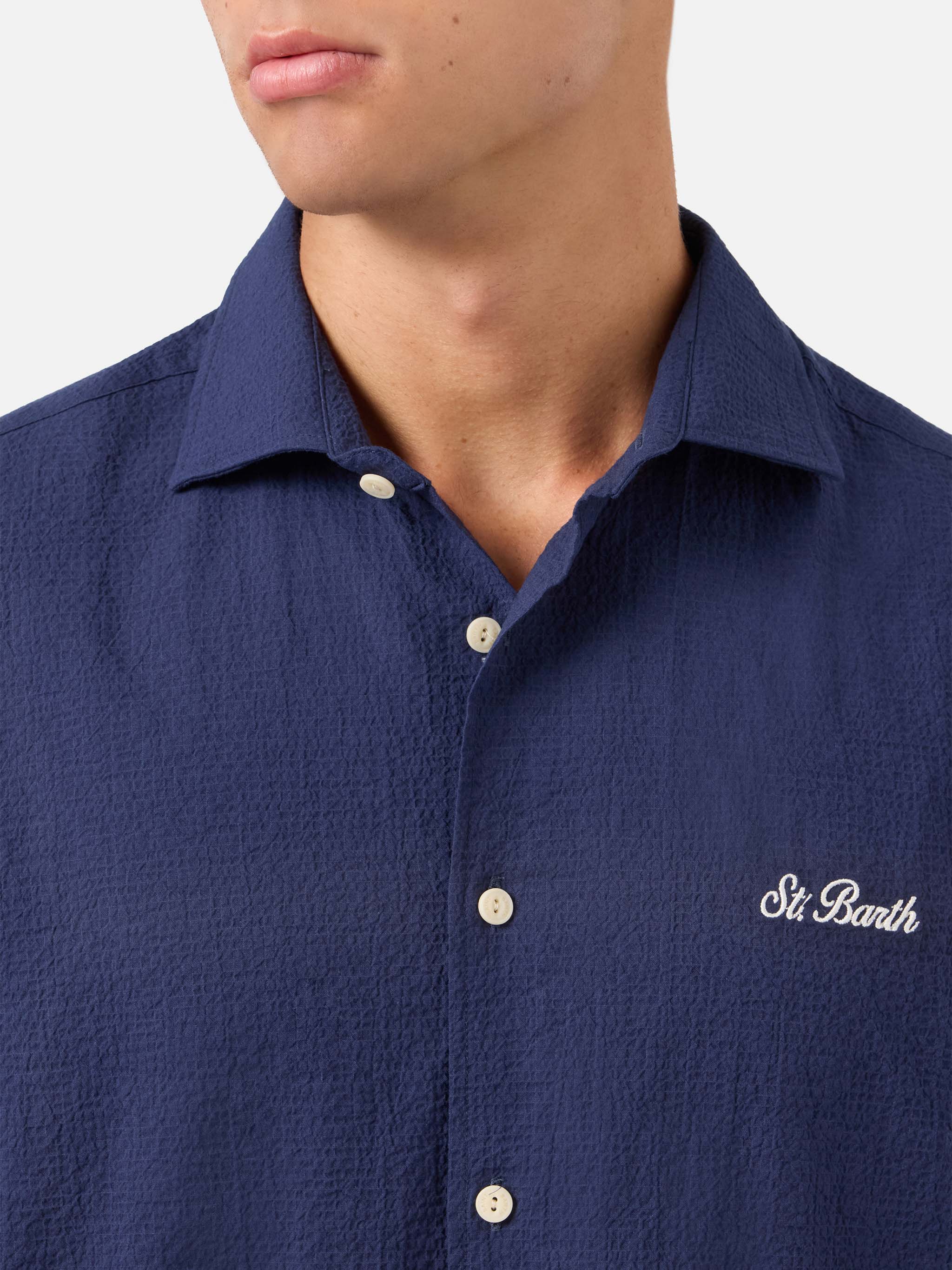 Pamplona seersucker shirt in blue with embroidery - Image 2