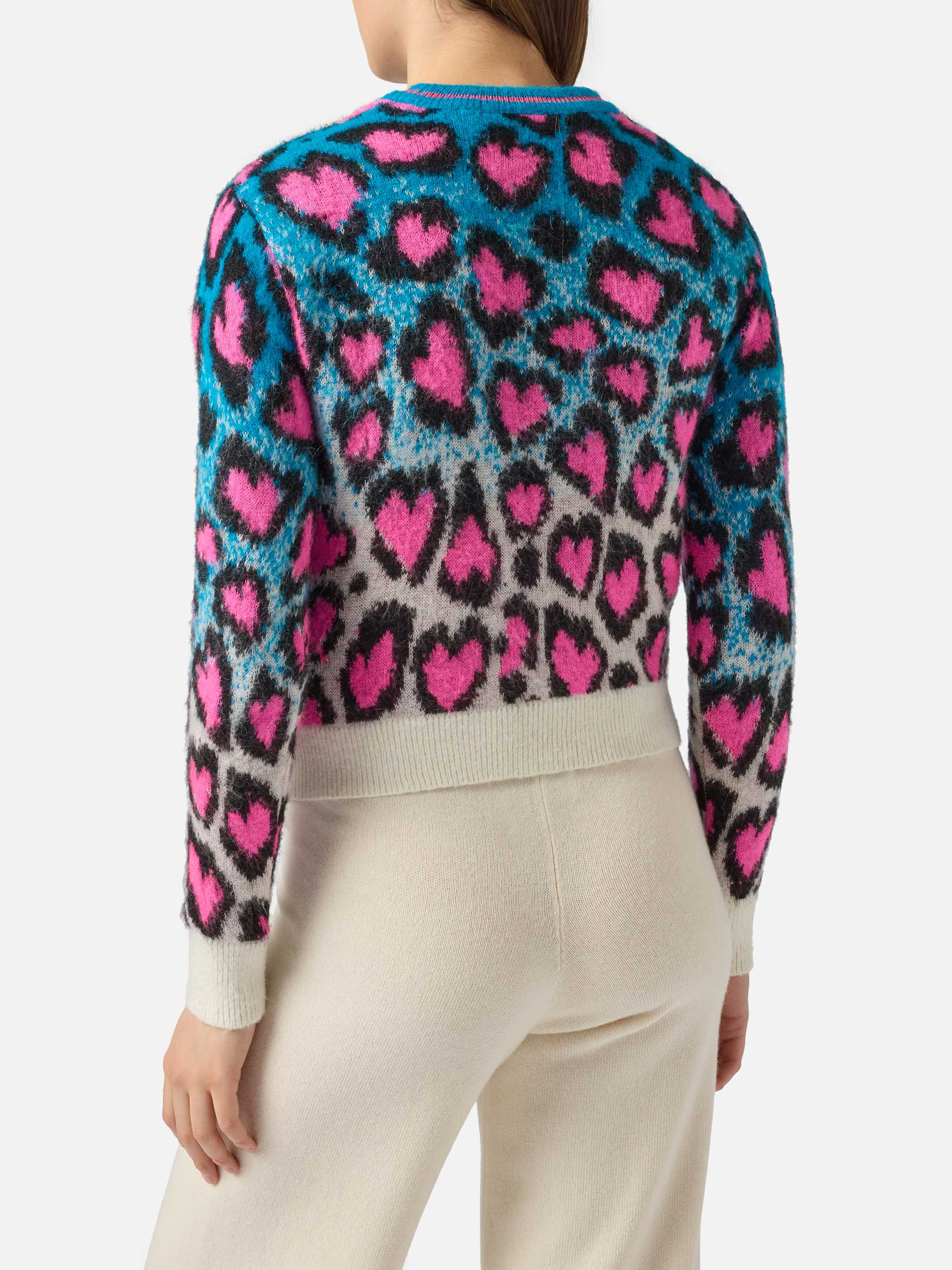 New Queen crewneck crop sweater with Leopard Hearts - Image 3