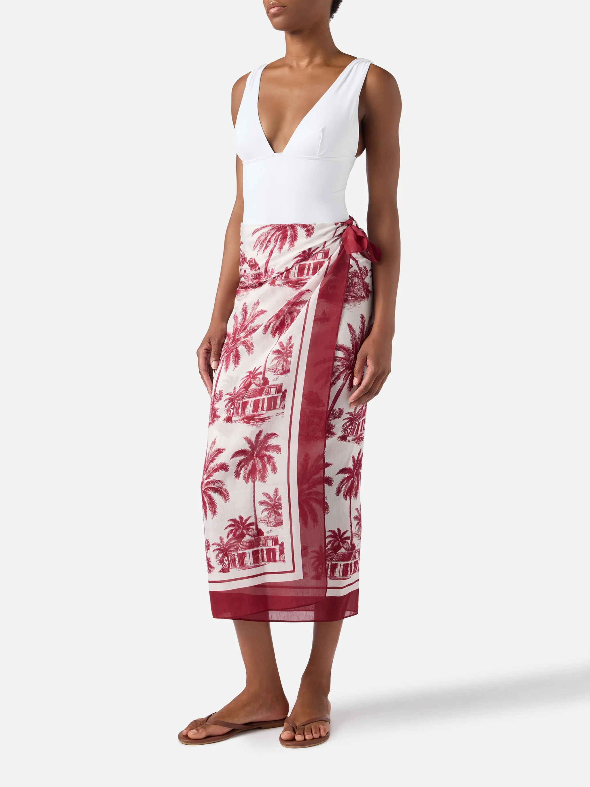Thaiti long pareo in silk blend with burgundy toile de jouy print - Image 2