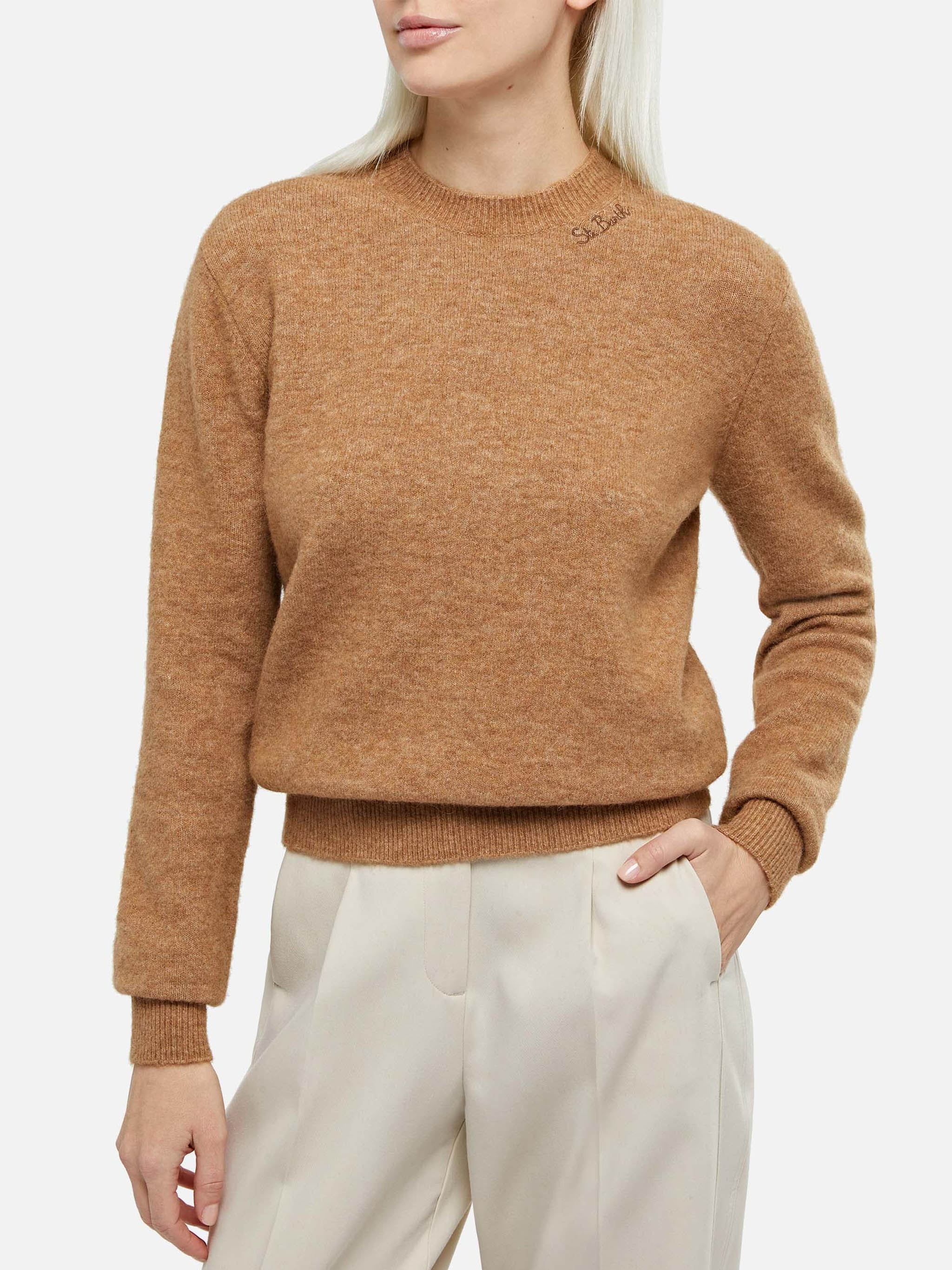 Sorbonne camel stretch yarn sweater