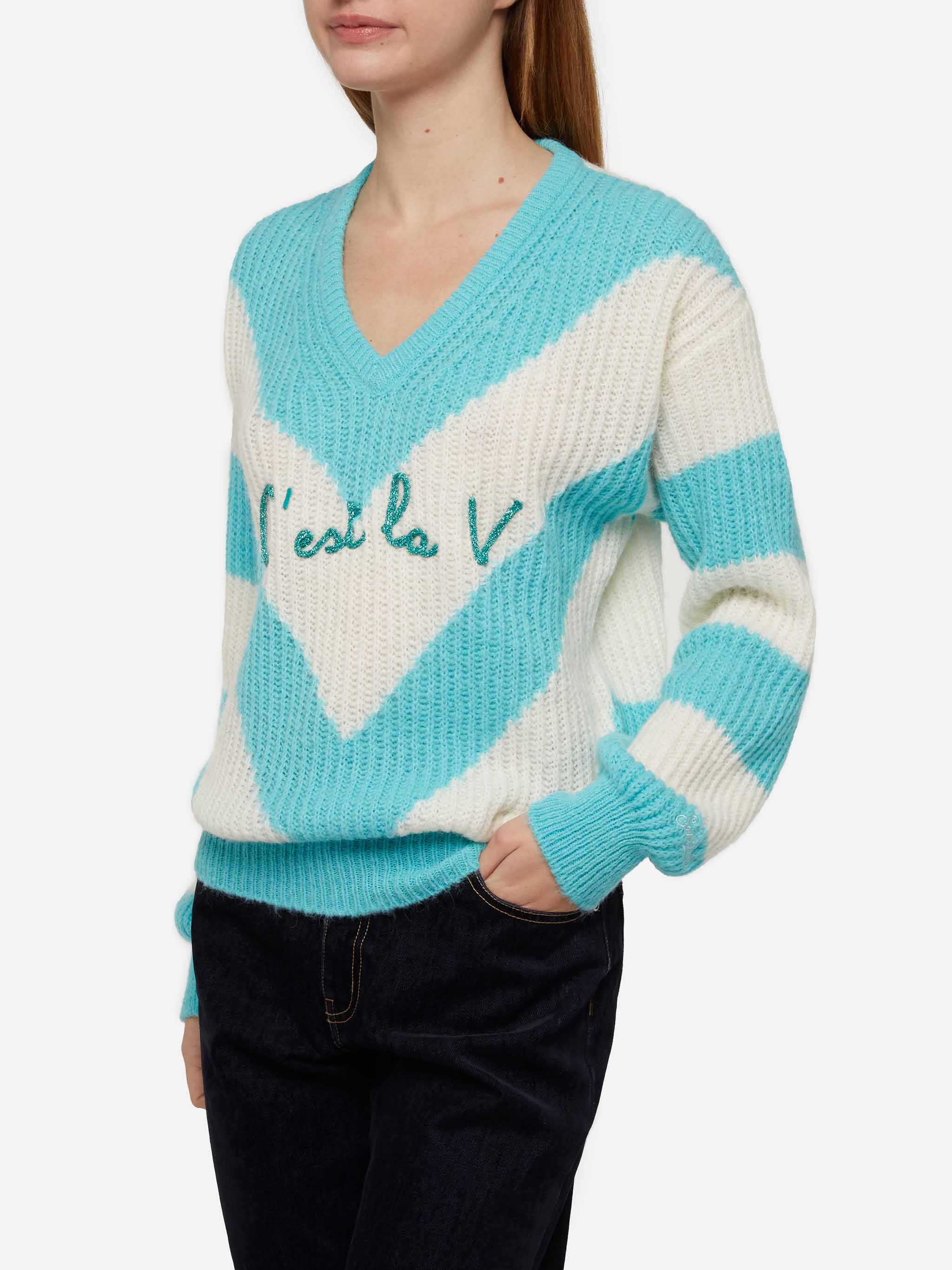 Annecy Soft cropped sweater with diamond pattern and V-neck